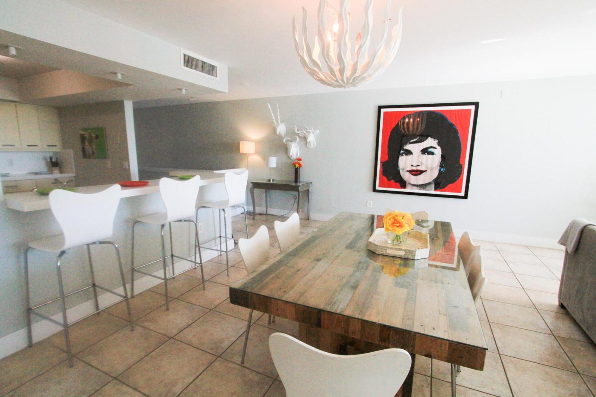 Castle Pavillon 8 Beachfront - Private Beach Access Loft With 2-Story, Pool, Tennis, Free Parking Access Miami Beach Kültér fotó