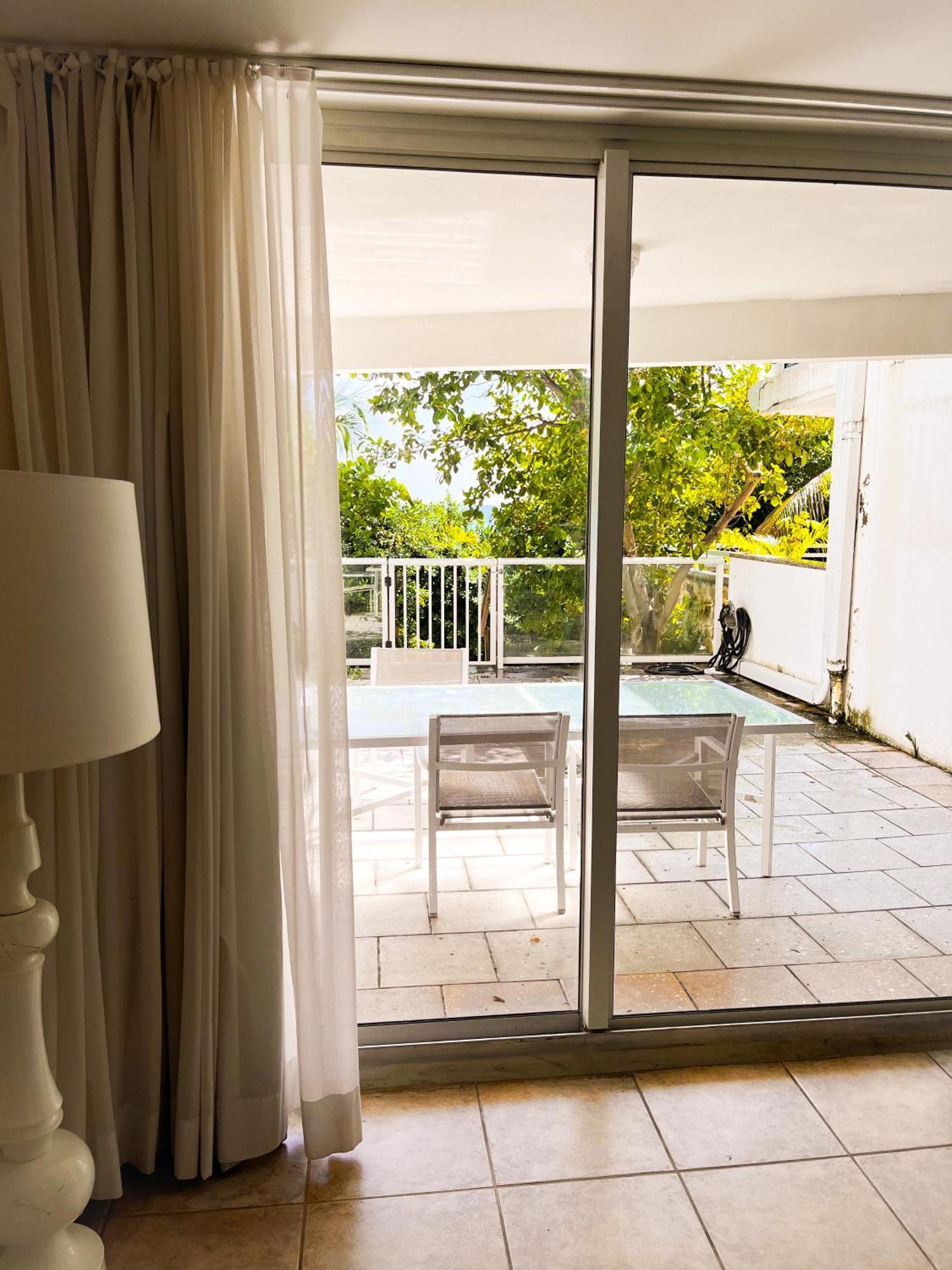 Castle Pavillon 8 Beachfront - Private Beach Access Loft With 2-Story, Pool, Tennis, Free Parking Access Miami Beach Kültér fotó